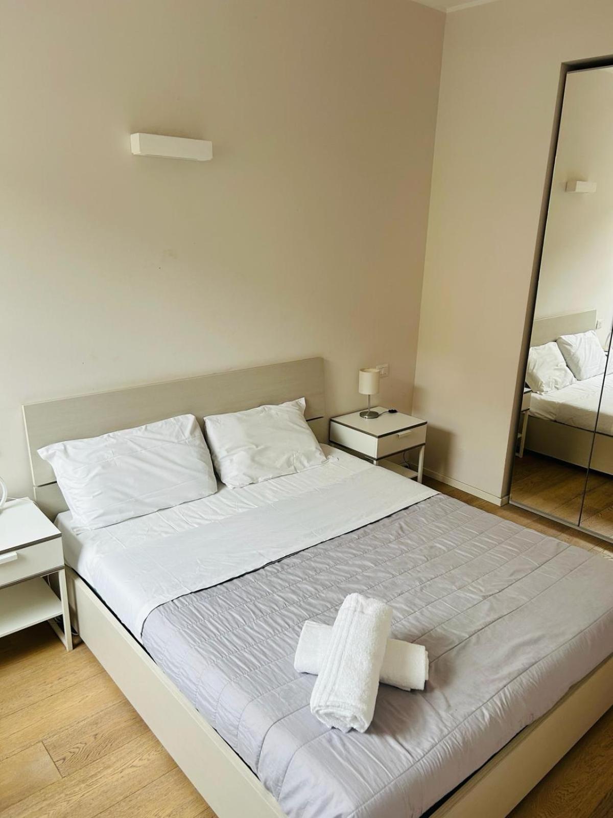 Easy Room Italy Milano Dış mekan fotoğraf