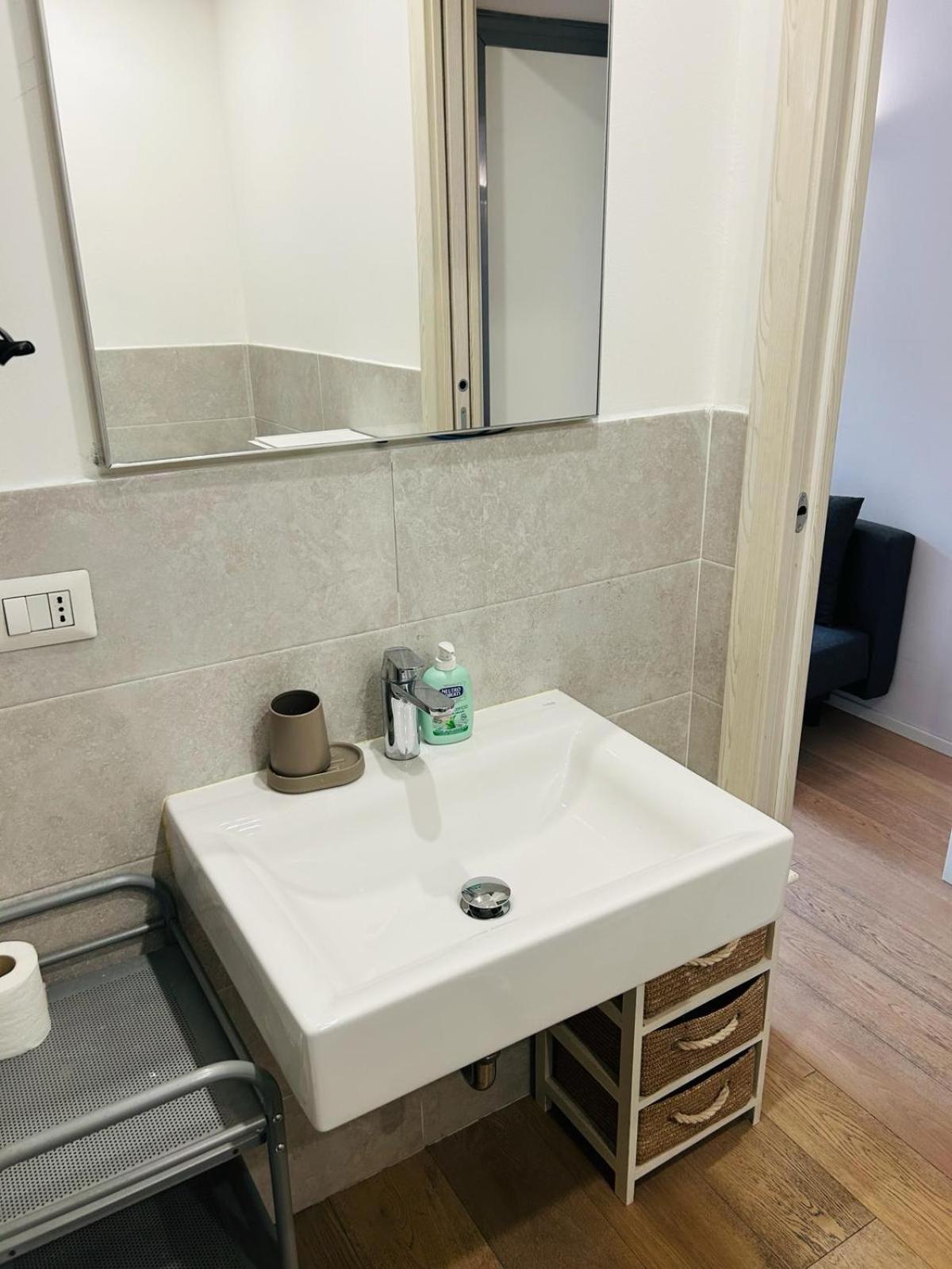 Easy Room Italy Milano Dış mekan fotoğraf